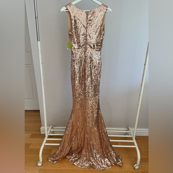 NWT🏷️ Windsor Rose Gold Gold Sequin V Neck Mermaid Formal Dress, S - Picture 4 of 15